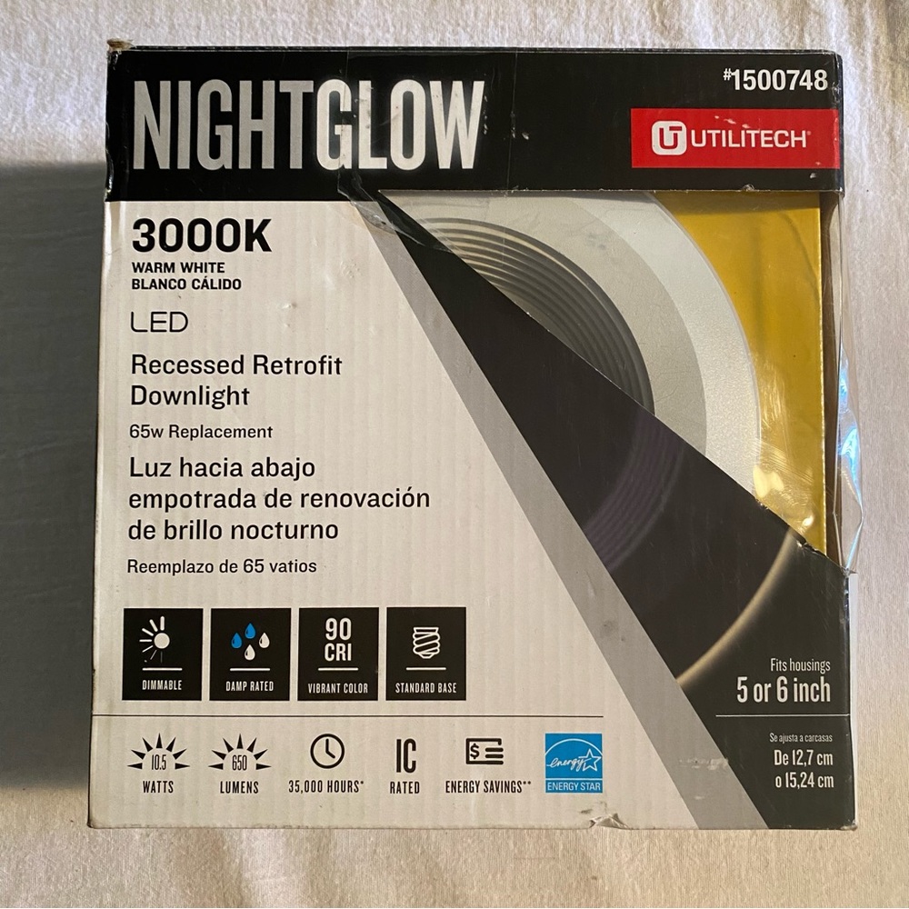 Utilitech Night Glow 3000K Warm White LED Recessed Retrofit Downlight #1500748